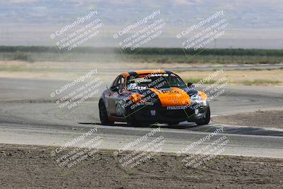 media/Jun-01-2024-CalClub SCCA (Sat) [[0aa0dc4a91]]/Group 5/Race/